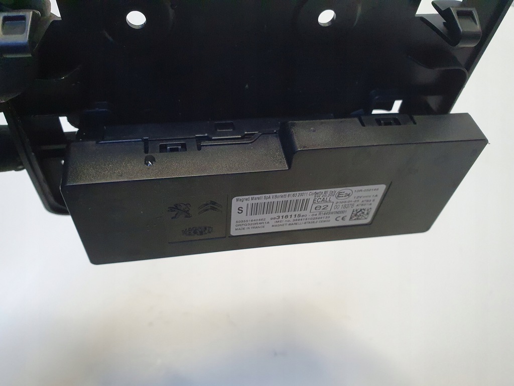 фото №1, Opel corsa f модуль ecall 9831611580