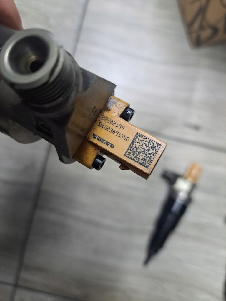 фото №2, Насос-форсунка инжектор renault gama t volvo fm 4 d11k