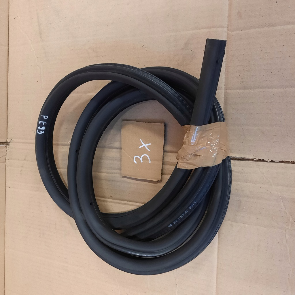 фото №1, Bmw e93 прокладка двері права