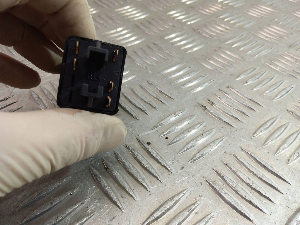 фото №8, Saab 9-5 2003 кнопка / выключатель esp