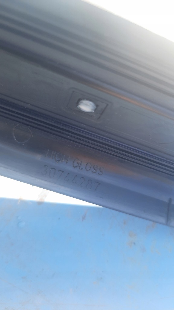 фото №5, Молдинг поріг правий задня volvo v50 lift 30744287