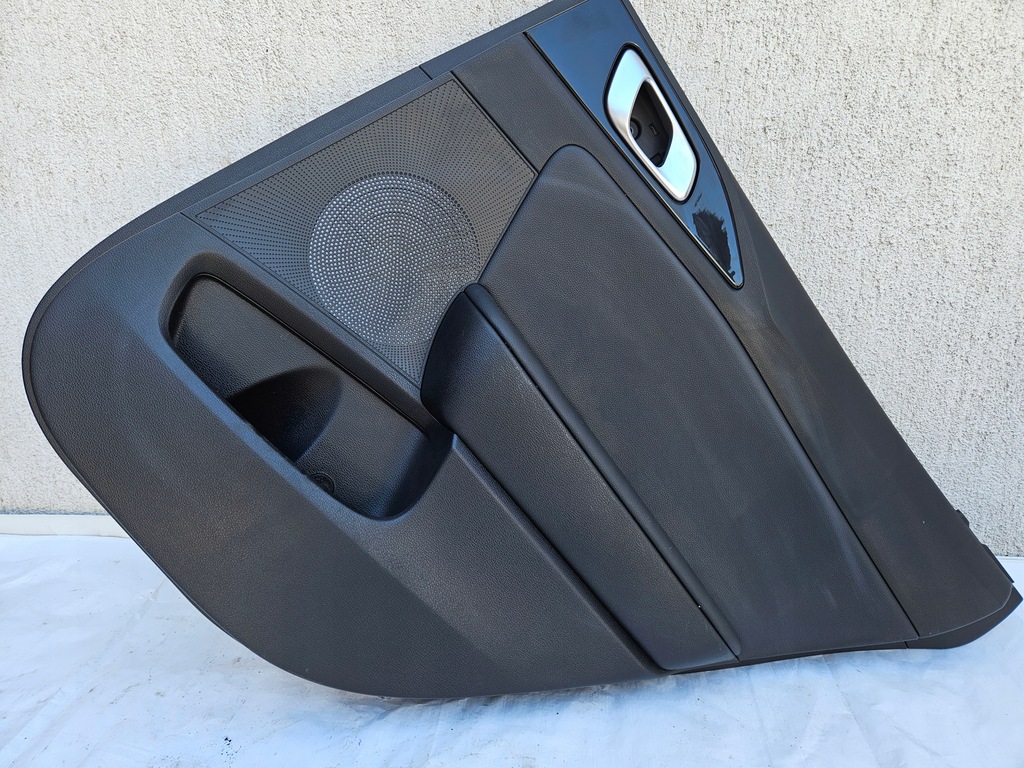 фото №1, Обшивка дверь правый задняя kia ceed iii 17-22 eu