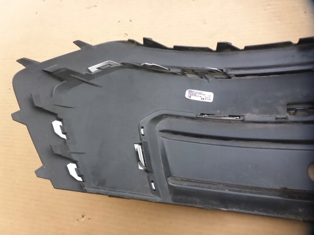 Audi q5 2 решётка заглушка хром бампера заднего левая 80f807319 оригинал Доставка