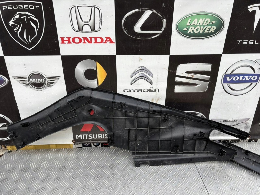 Tesla model s рестайлинг  накладка защита левая правая перед ванна 1060480 1060478 Недорого