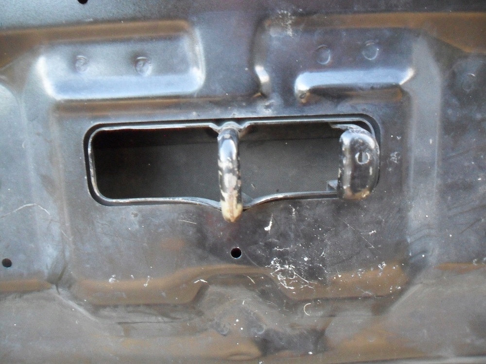 фото №16, Nissan navara d40 2005- капот