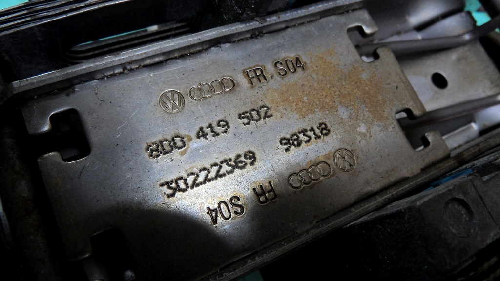 фото №5, Audi a4 s4 b5 99r колонка кермова замок запалювання з ключ 8d0419502