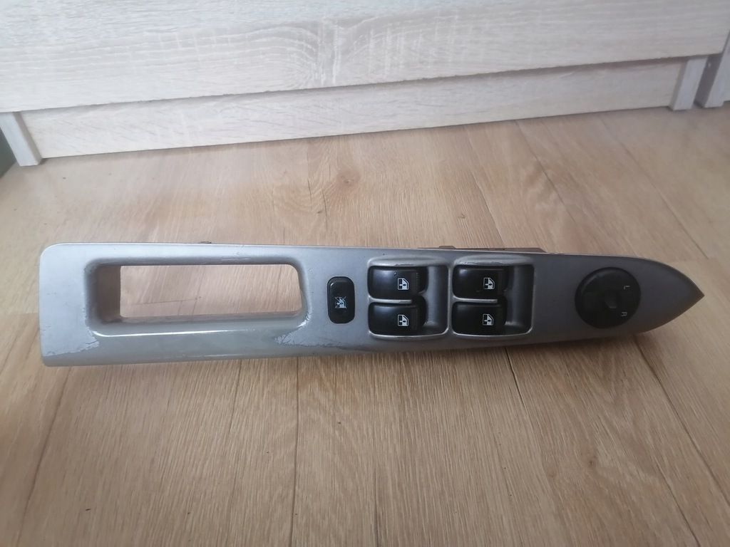 фото №1, Kia rio панель переключатель окон 620w10250