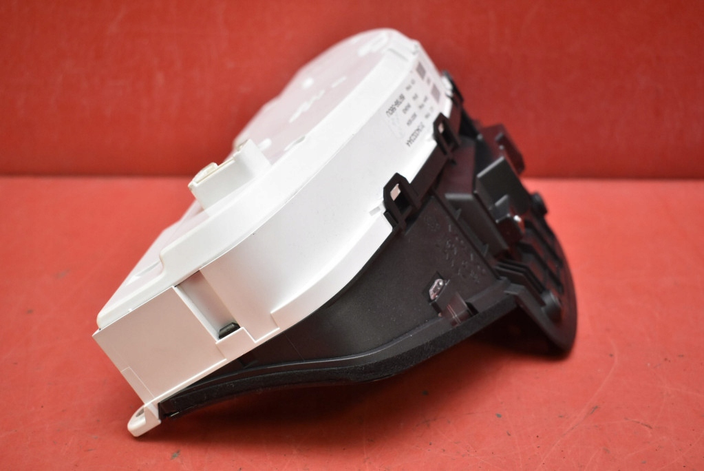 фото №6, Лічильник прилади eu 31343323aa volvo v60 1 i 2.0 d3 136 km 10-13