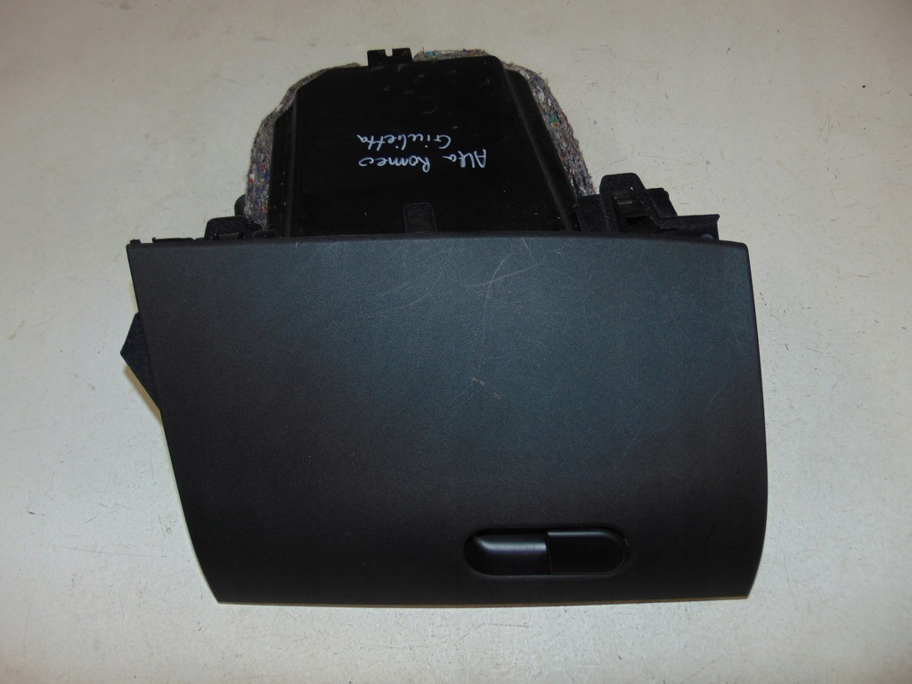 фото №1, Бардачок пасажира alfa romeo giulietta