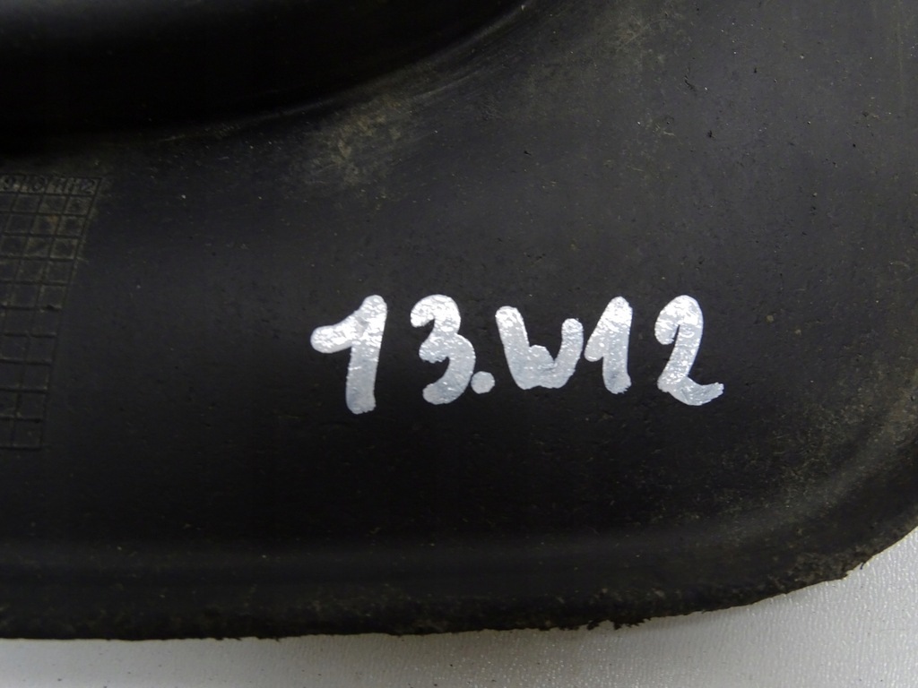 фото №7, Брызговики задняя задние комплект audi tt 8j 11r 8j0075101a