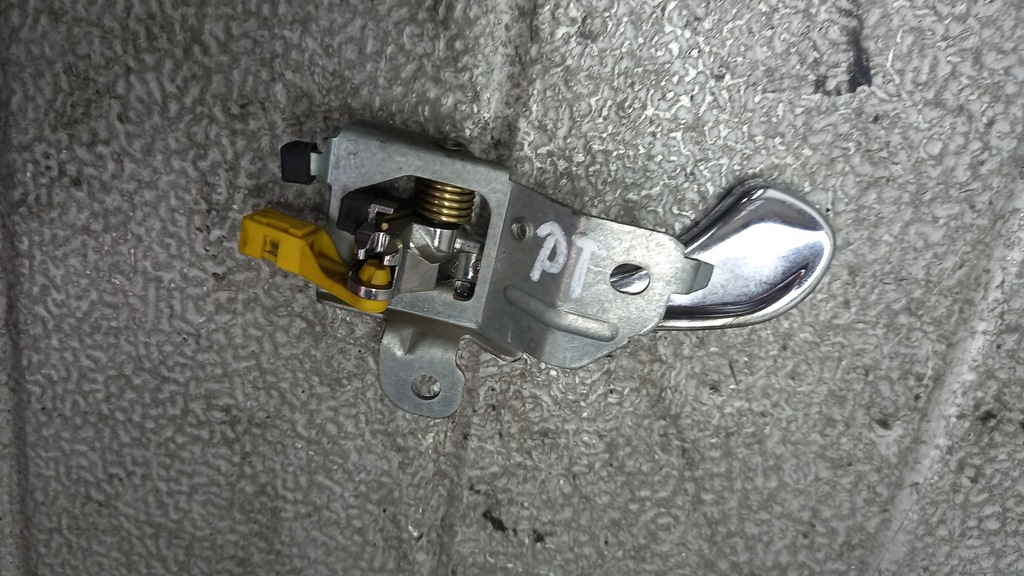 фото №1, Ручка права задня mitsubishi space star 1.9did 01r