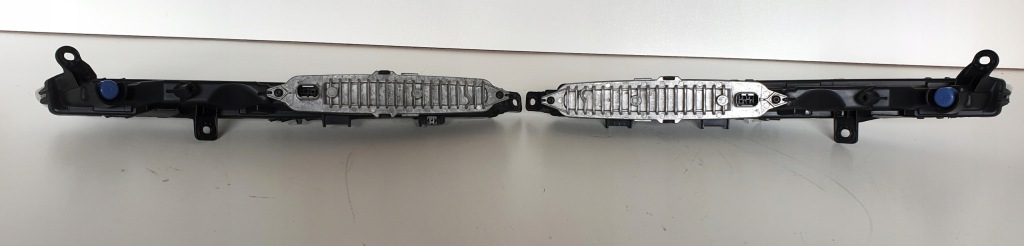 Porsche cayenne 9y лампа led w бампер ліва права в Україні