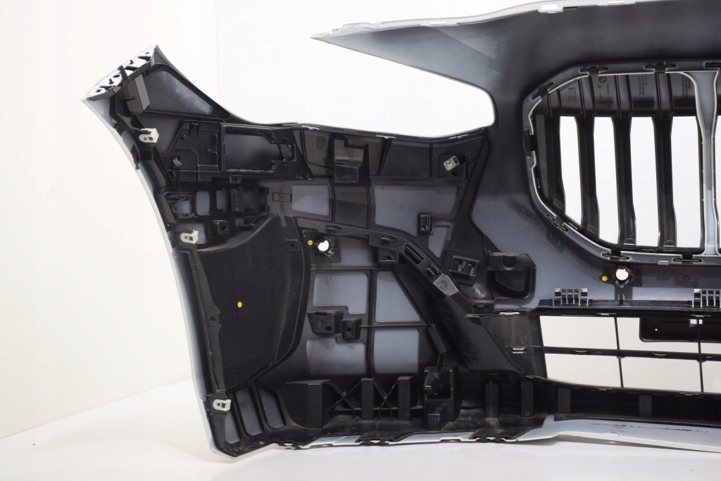 Bmw 2 u06 бампер перед a96 mineral-weiss luxury в Украине