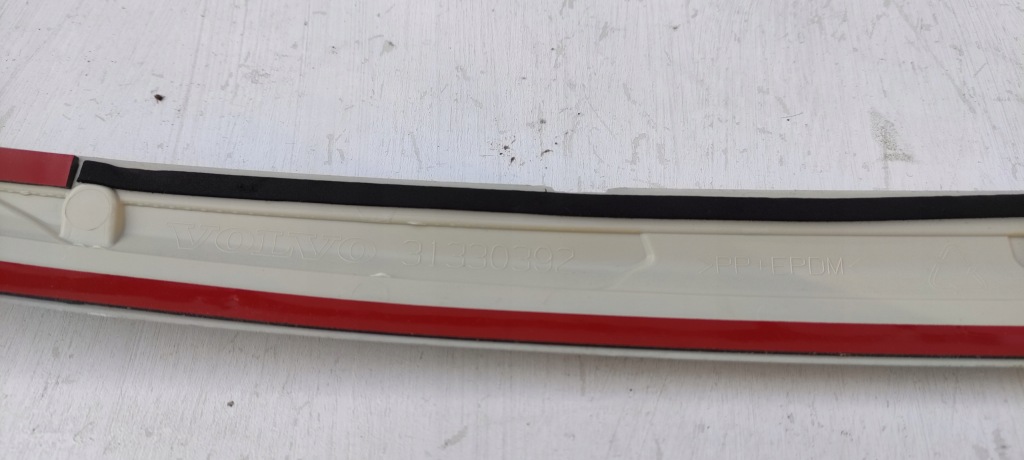 Volvo xc40 молдинг накладка бампера средняя задняя задняя 31330392 ms/e029 Недорого