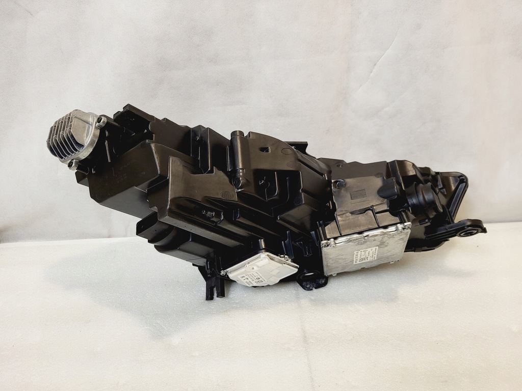 фото №9, Audi a4 b9 full led комплект kompletnych лампа 8w0941033 8w0941034