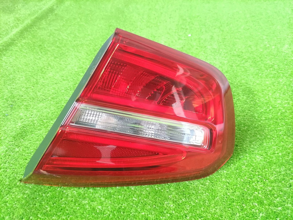 фото №1, Mercedes gla x156 лампа правая задняя задняя