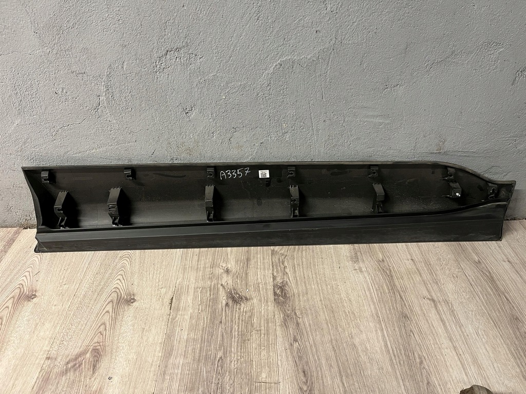 фото №9, Toyota corolla cross молдинг дверь левый перед 75732-16730