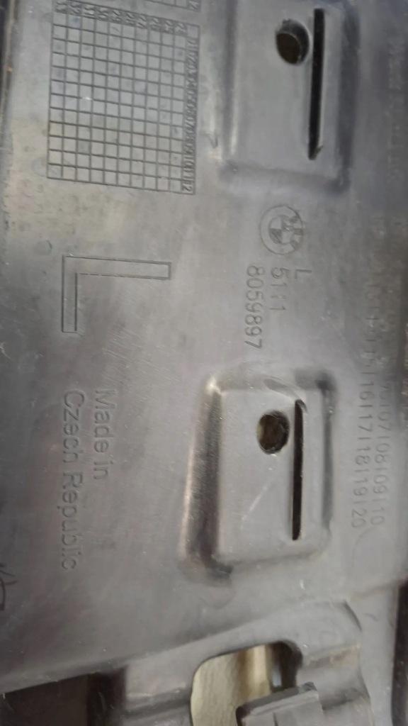 фото №6, Решітка бампера права audi q7 4m0807682s