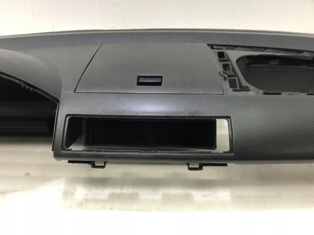 фото №6, Приборная панель приборная приборная панель mazda 2 dy 02-07