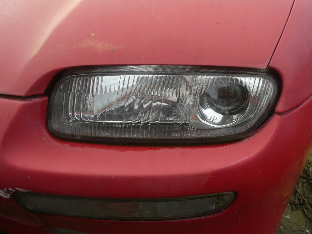 фото №1, Лампа левая передняя перед mazda 323f