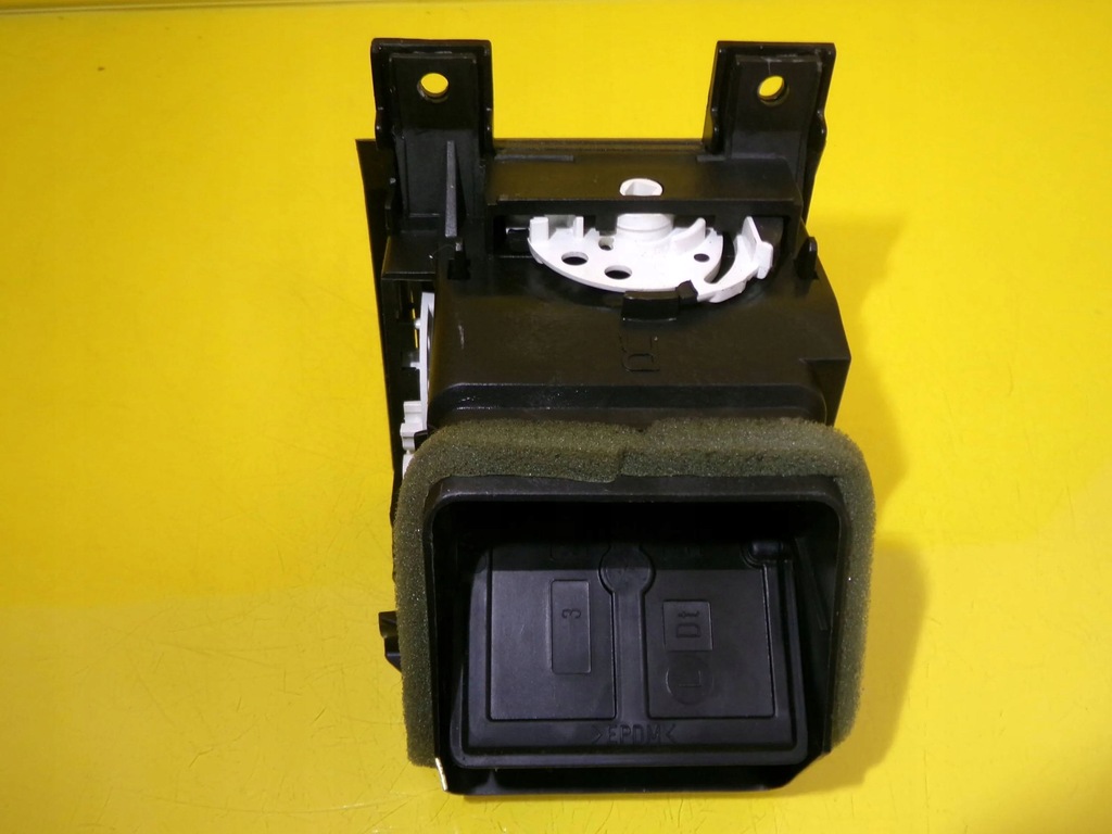 фото №7, Бічна решітка обдув opel signum права 9177170 nr432