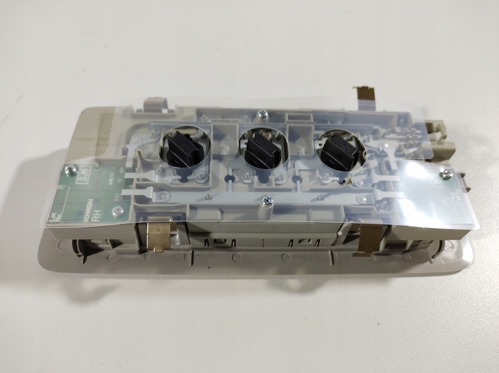 фото №9, Lexus is300h 13r лампа потолочный