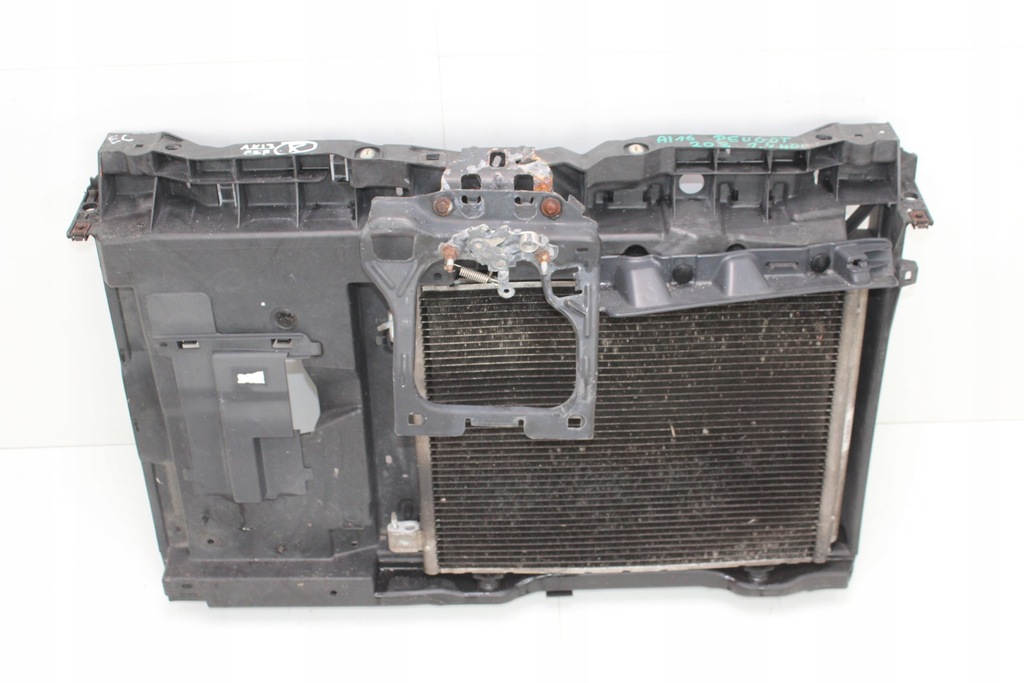 фото №1, Pas перед передний peugeot 208 12-15r 1.4d