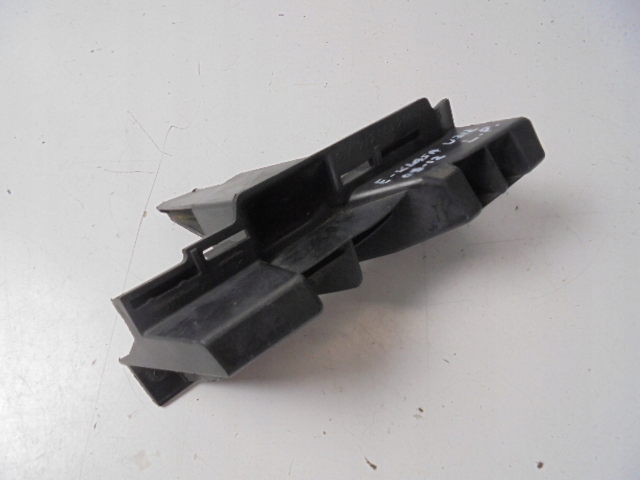 Купити Напрямна бампера правий перед mercedes e-klasa w212 2009-2012