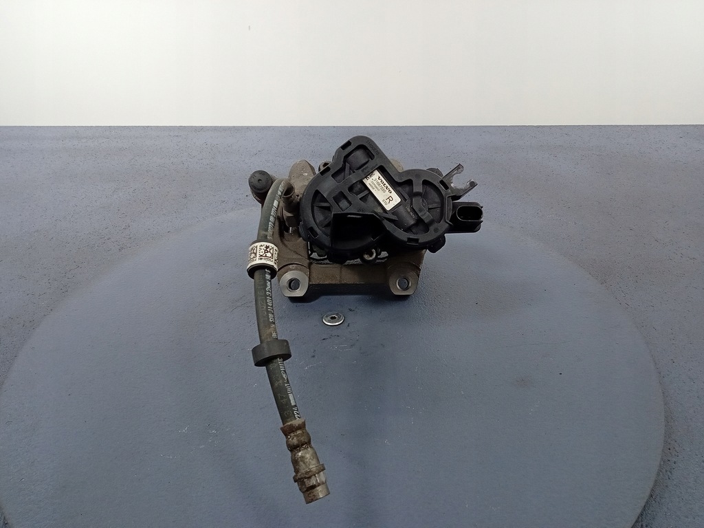 фото №4, Volvo v90 s90 ii супорт задня правий скоба 31687555