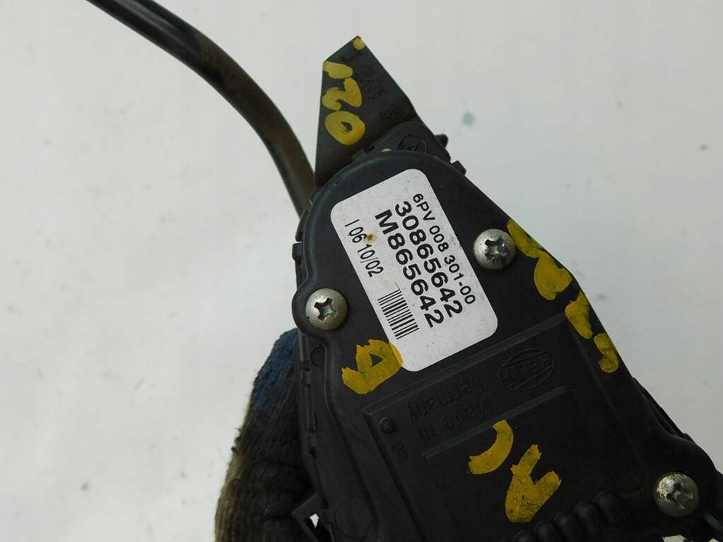 фото №12, Mitsubishi space star 1.9d педаль потенциометр газа