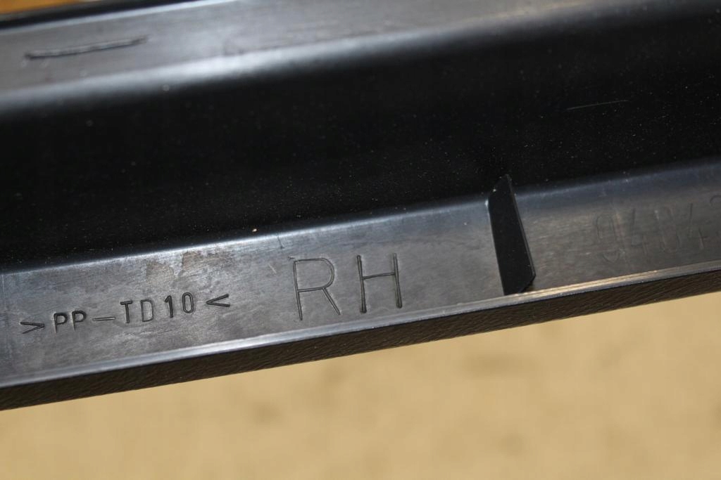 фото №9, Пластиковый порог задняя задний правый subaru impreza ii gd wrx 2003r sedan