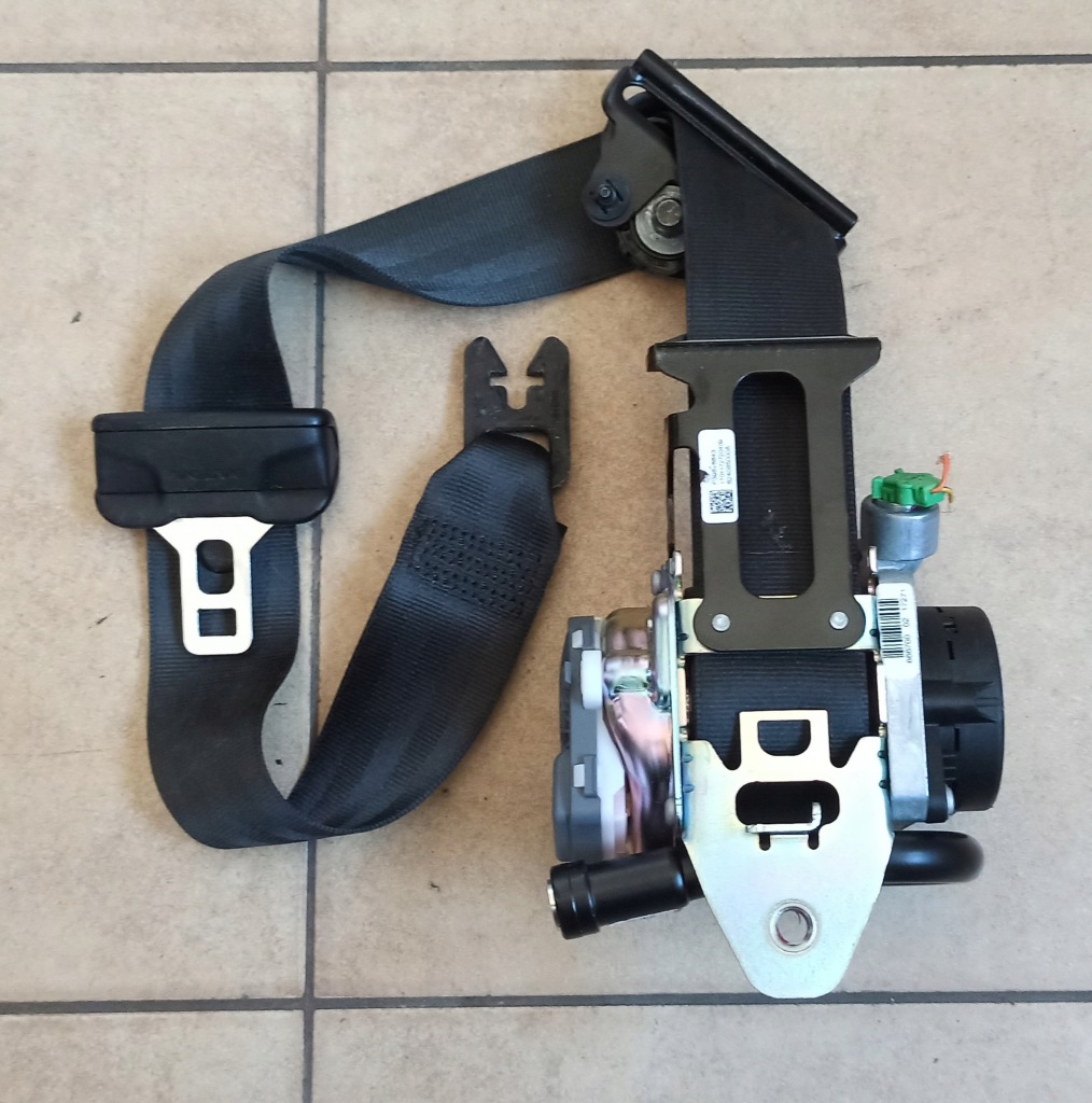 фото №1, Volvo v60 s60 pas безпеки правий rh перед 39818843