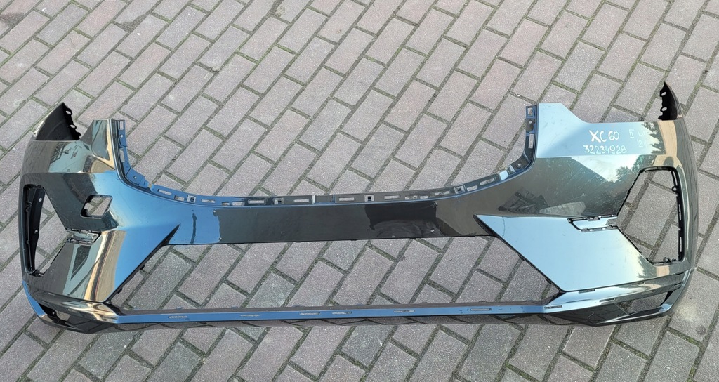 фото №1, Volvo xc60 ii r-design lift 21-23 бампер 32234928