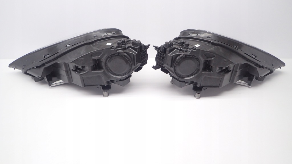 Ліхтарі  porsche cayenne led 9y0941031 q 9y0941032 q Недорого