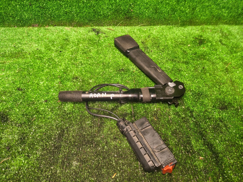 Купить Opel adam натяжитель поперечина безопасности правый 13357731