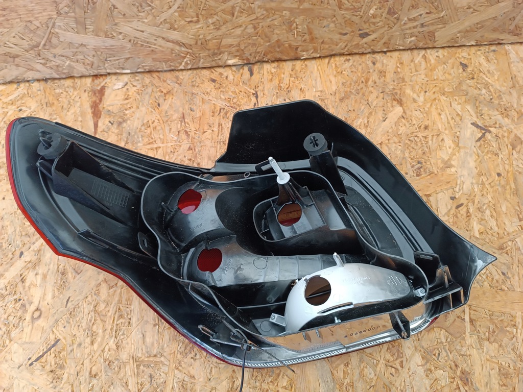 фото №12, Лампа правая задняя citroen ds3 europa 08-552-1938r