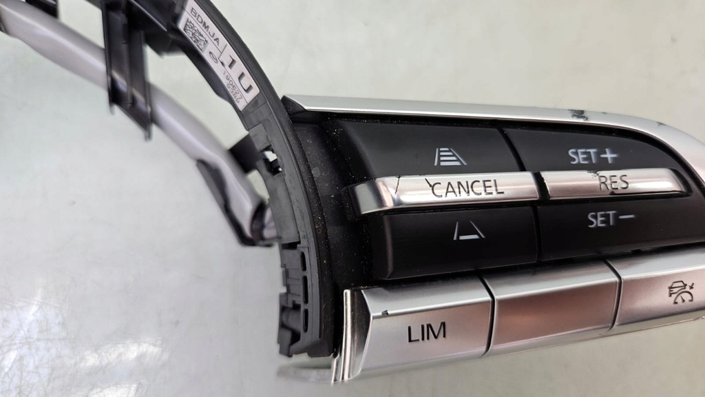 фото №10, Mazda 3 bp iv 19r кнопки управление управление руля