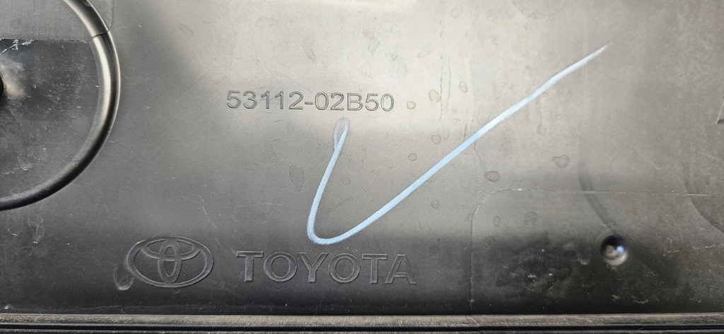 фото №10, Решётка бампера перед средняя toyota corolla e21 sedan 2019 -