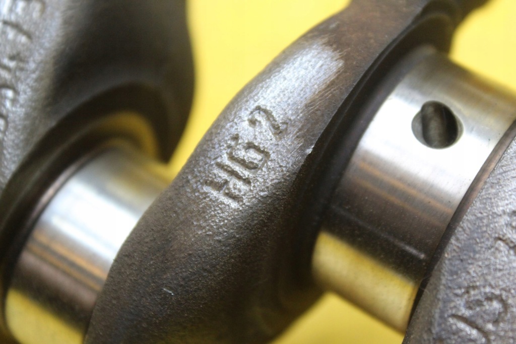 Wał коленчатый peugeot 207 208 citroen mini 1.4 1.6 vti 10fgad psa8fs 75347334 Оригинал