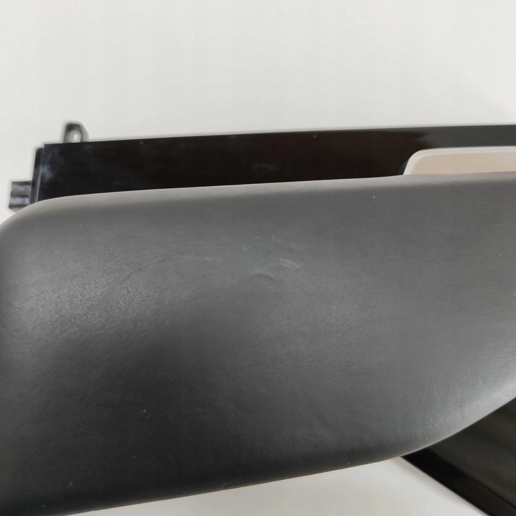 фото №8, Audi e-tron 2020 домкрат переключения передач / верхний