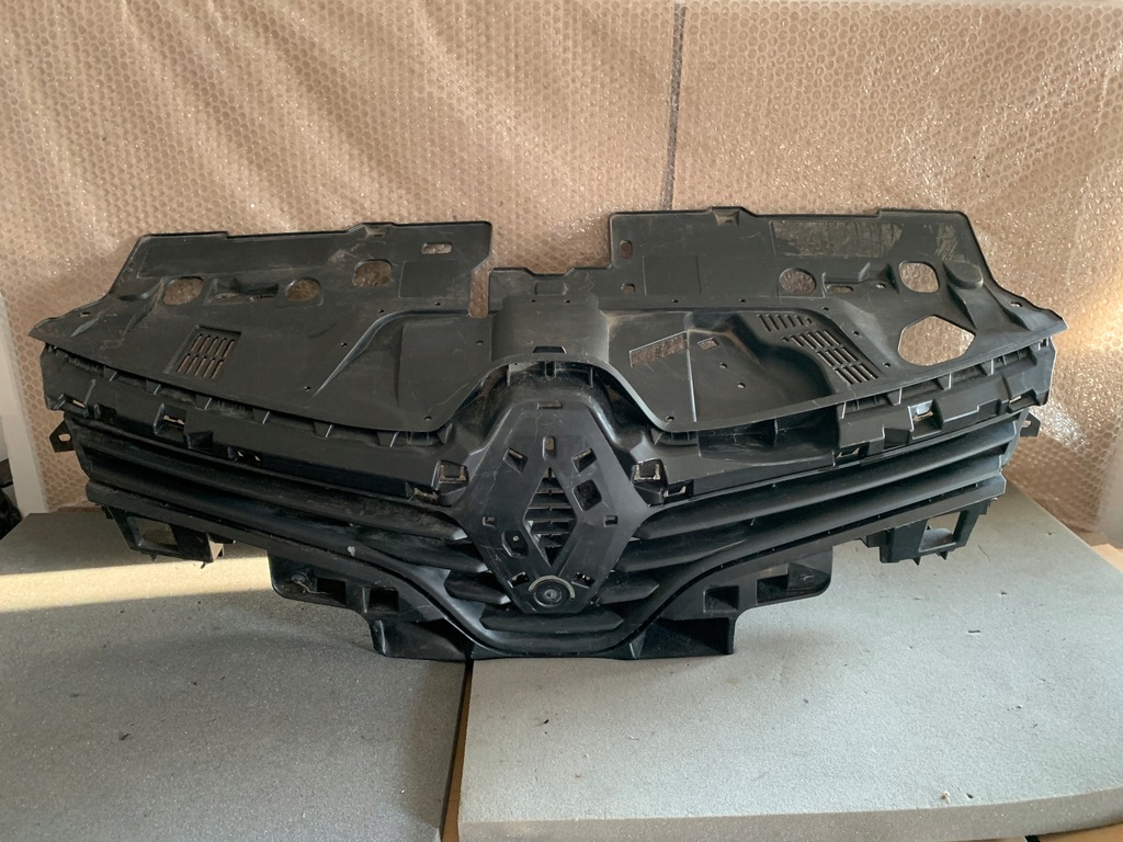 фото №1, Renault clio iv lift решётка радиатора