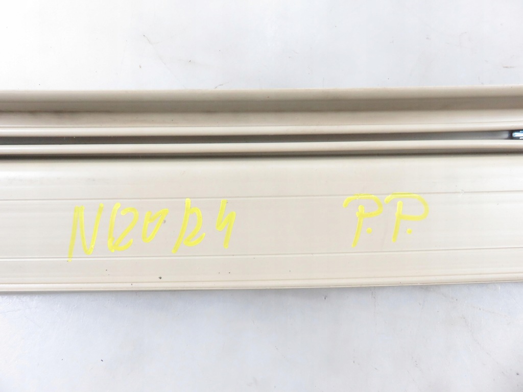 фото №8, Молдинг поріг внутрішня права mercedes sedan w124