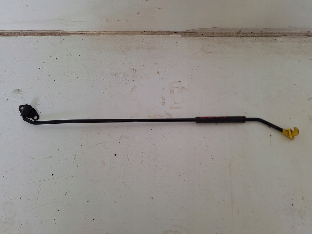 фото №1, Kia ceed iii подпорка проволока стержень капот 17-