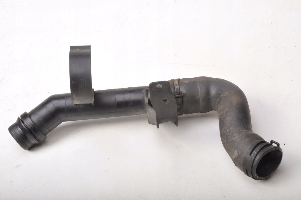 фото №1, Land rover discovery v l462 3.0 td6 труба интеркулер cpla-8b273-cc