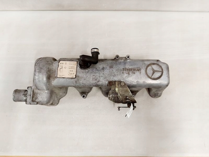 фото №6, W123 mb100 t1 2.4 d om615 om616 крышка клапанов