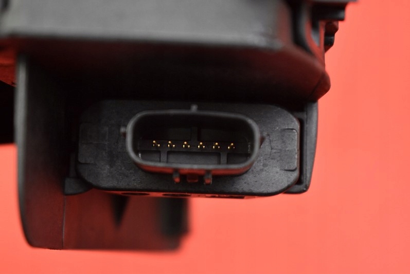 фото №8, Потенціометр педаль газу eu ghk3-41600-d mazda cx-5 1 i 2.5 192 km 12-17