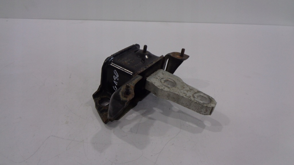 фото №1, Ford fiesta mk7 кронштейн подушка коробки передач