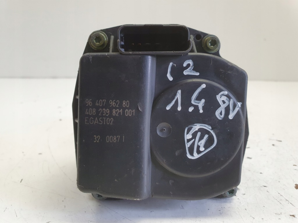 фото №1, Citroen c2 1.4 8v дроссельная заслонка 9640796280
