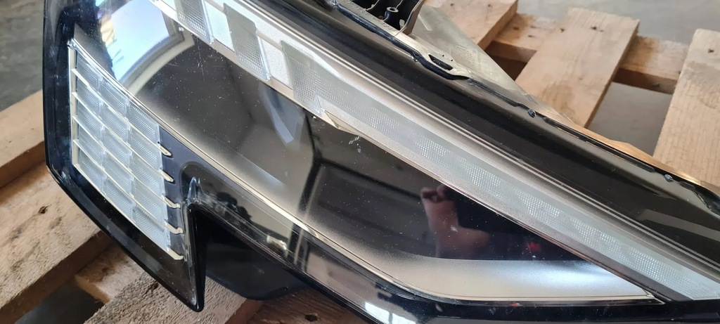 фото №8, S3 8y a3 лампа правая правый перед matrix 8y0941036a