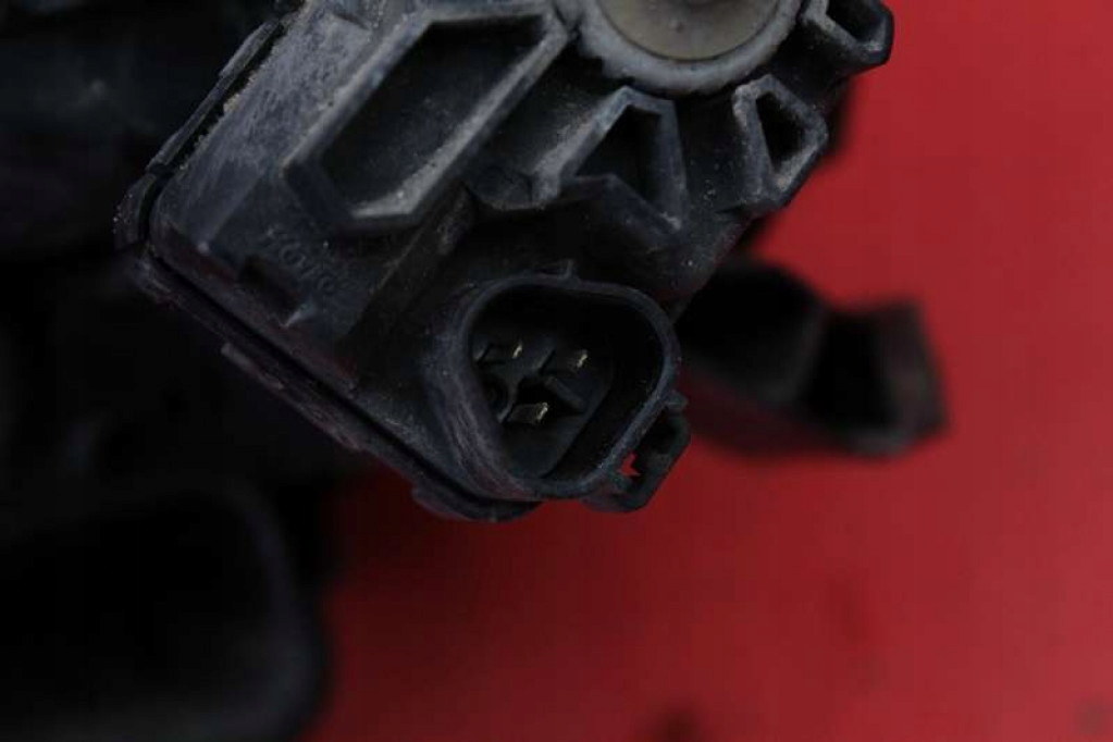 фото №6, Фара правый лампа перед eu 44-33 toyota avensis verso 01-03